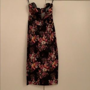 Floral strapless fitted dress